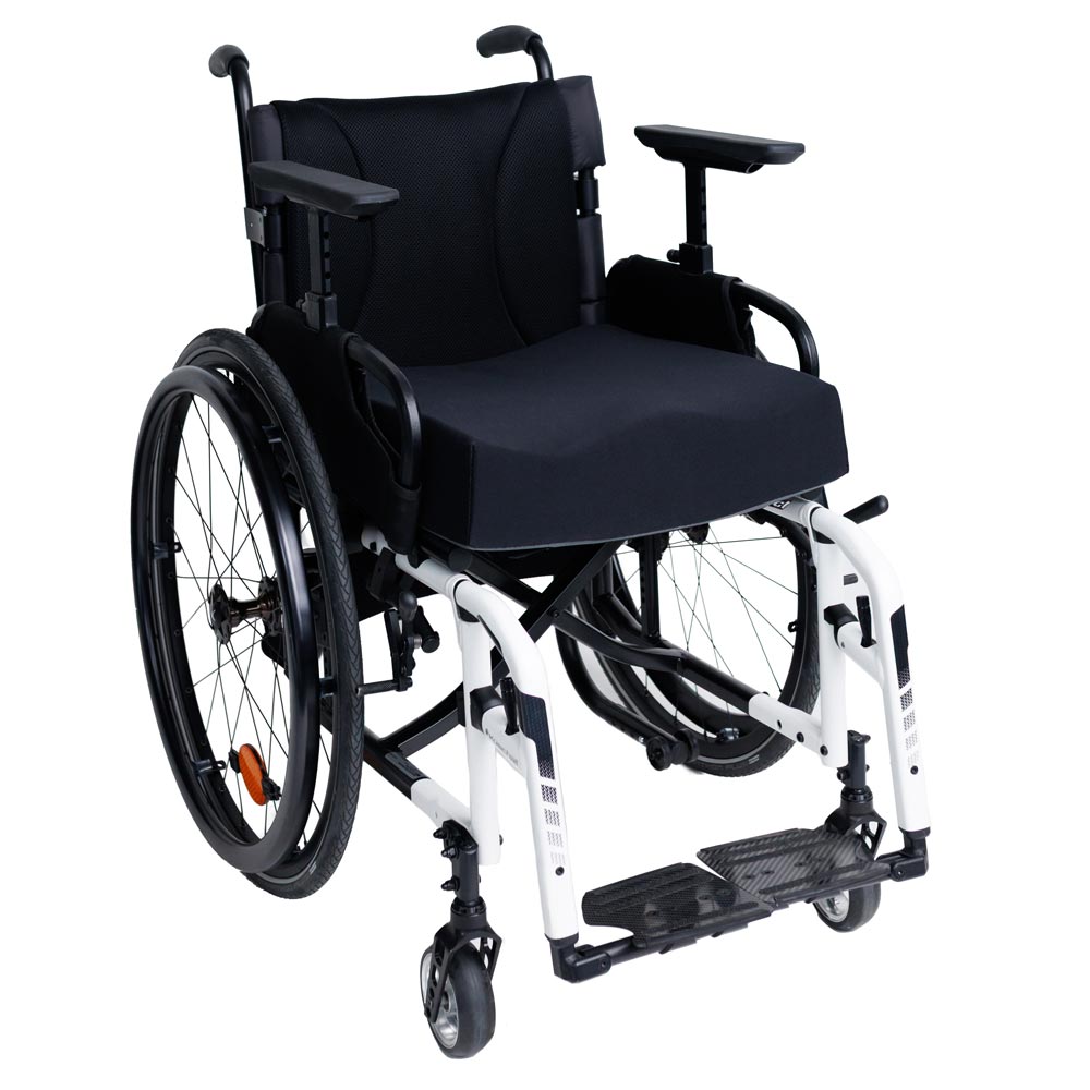 Produktbild von und Link zu: Küschall Compact – faltbarer Leichtgewichtsrollstuhl